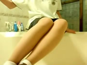 台灣女孩在衛生間裡發騷